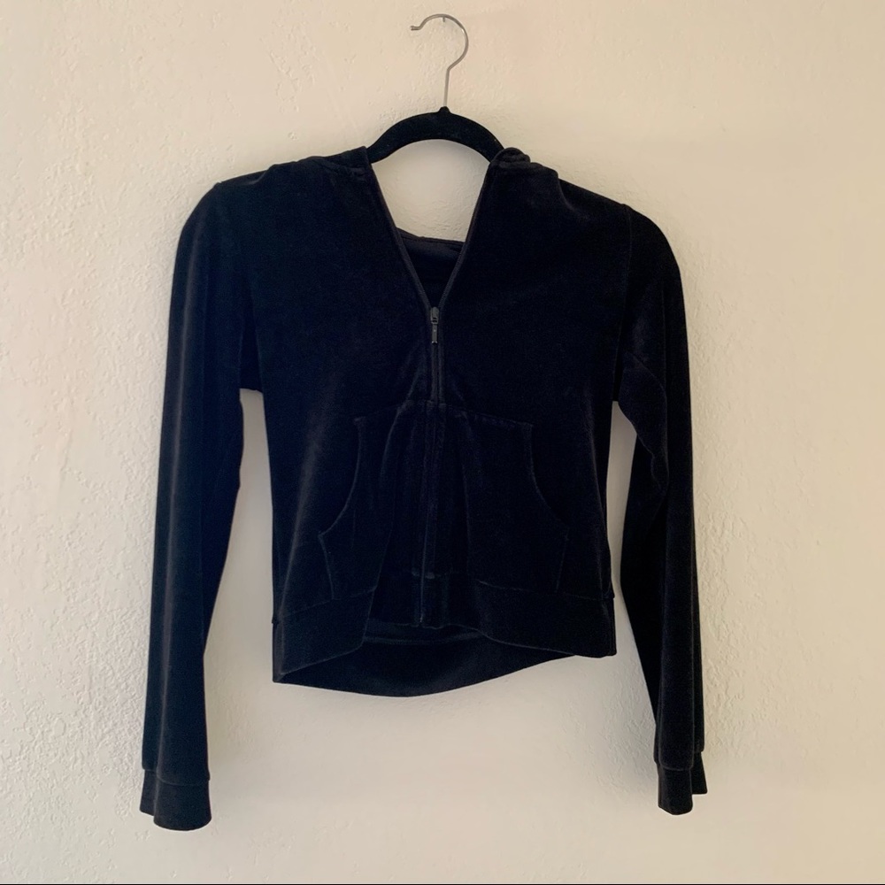 uniqlo black velvet zipup